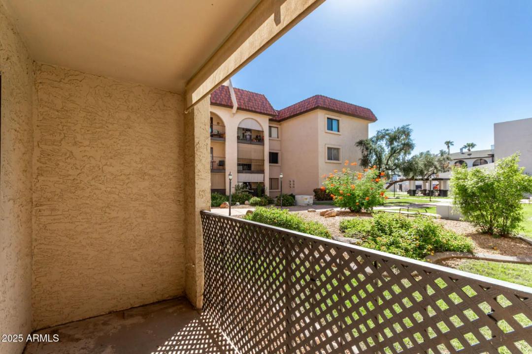 Real Estate Picture 19