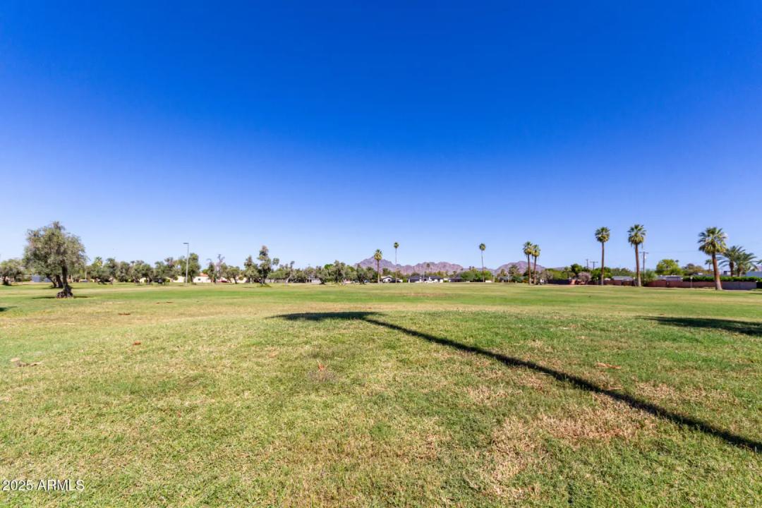 Real Estate Picture 25