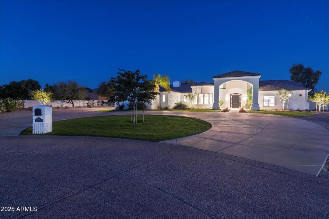 Real Estate Picture 1