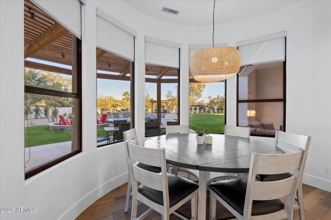 Real Estate Picture 16