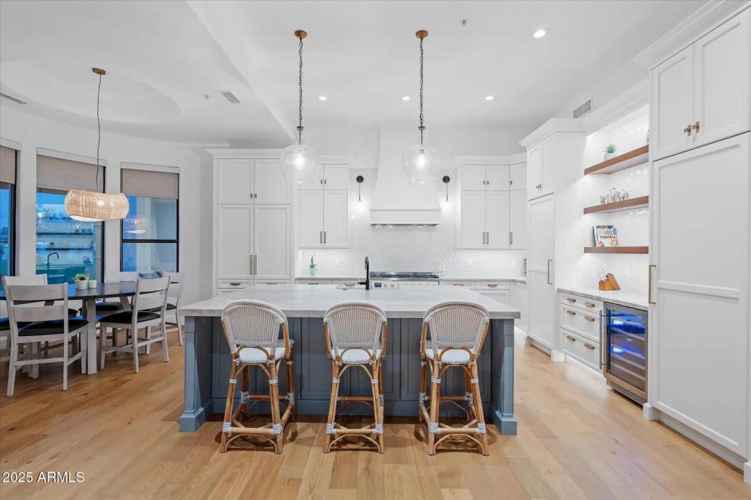 Real Estate Picture 17