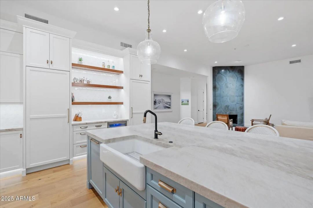 Real Estate Picture 20