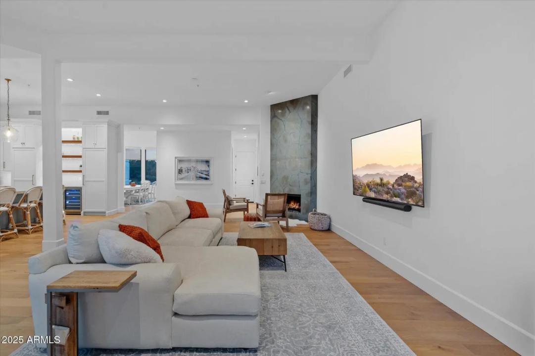 Real Estate Picture 28
