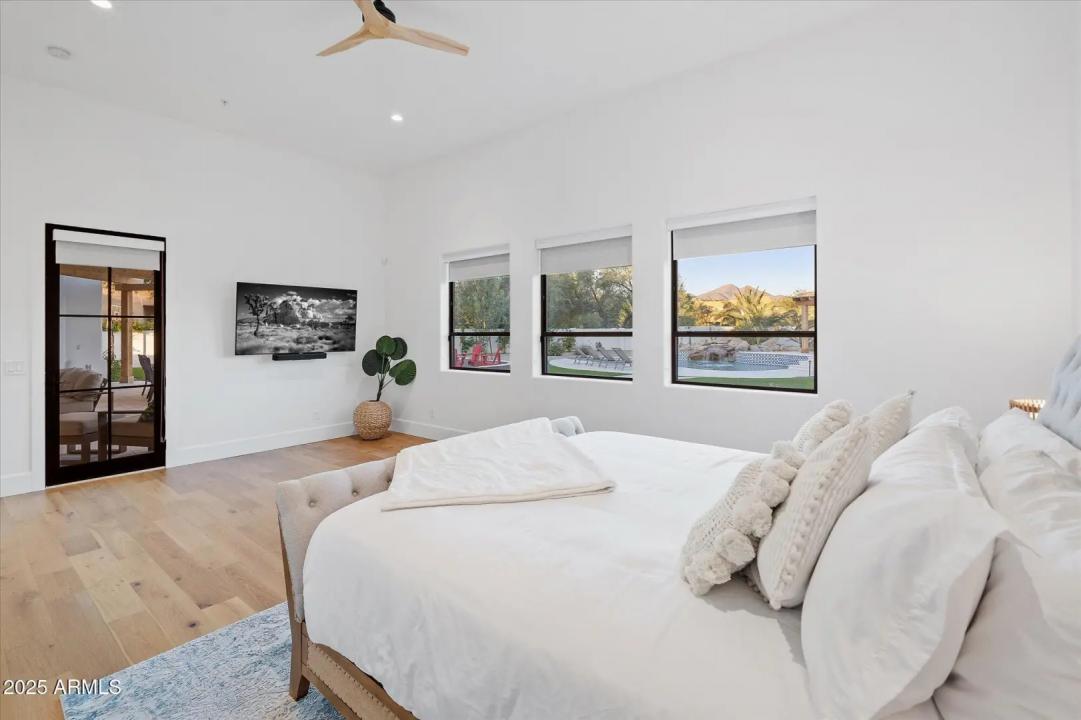 Real Estate Picture 37