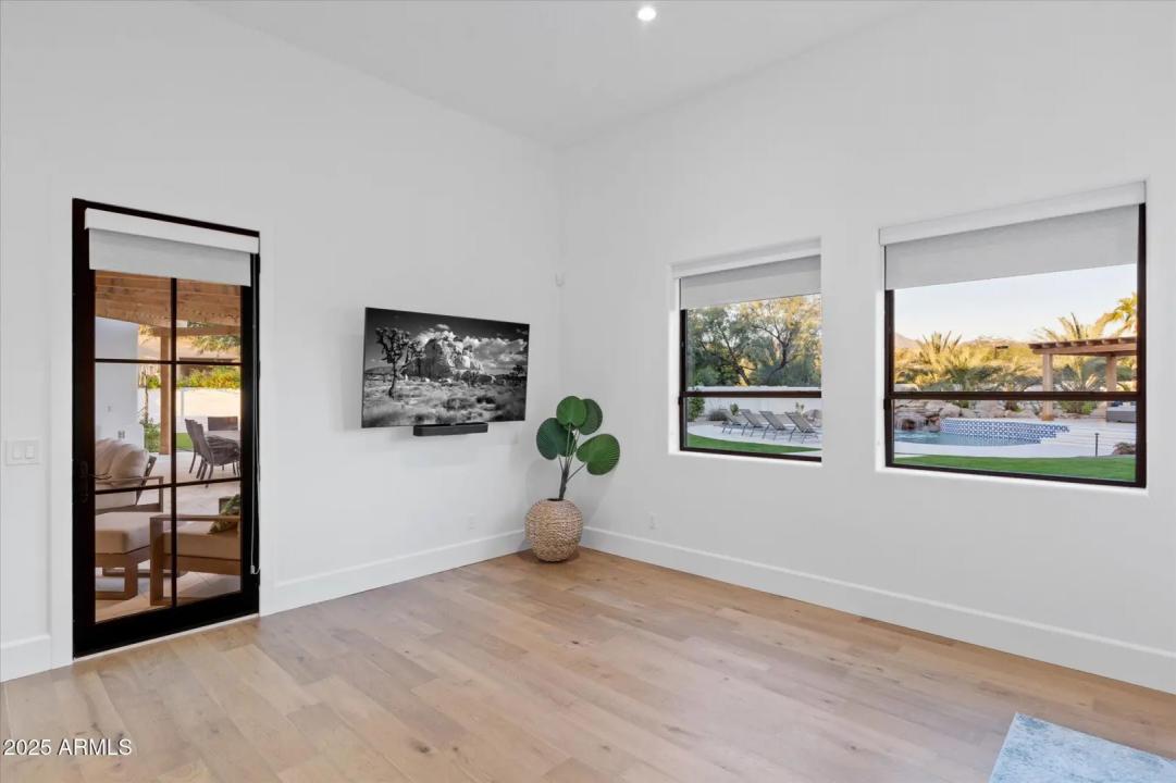 Real Estate Picture 40