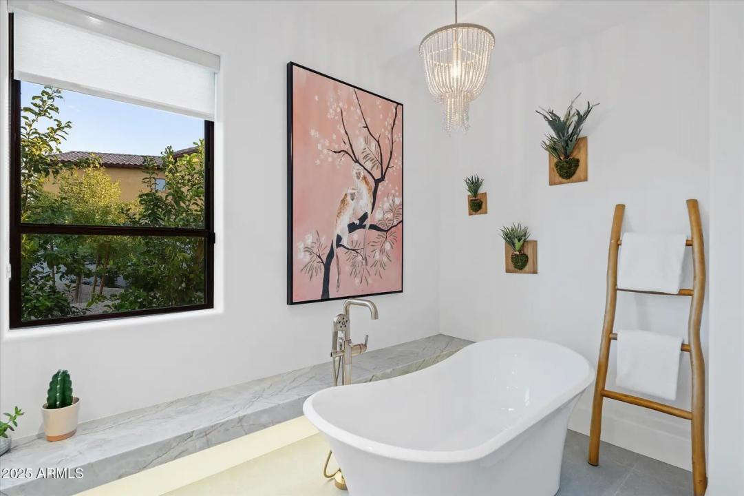 Real Estate Picture 44