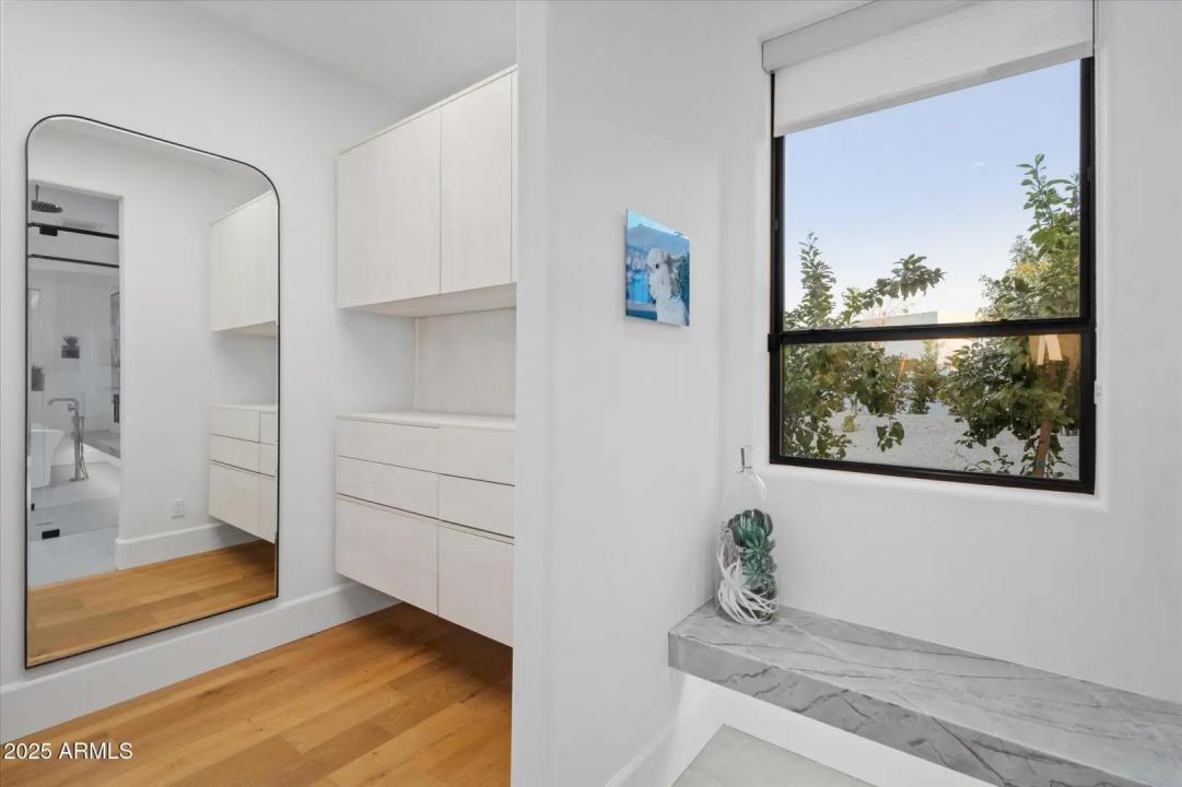 Real Estate Picture 48