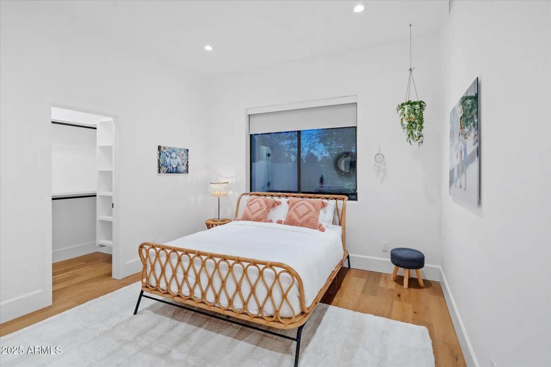 Real Estate Picture 63