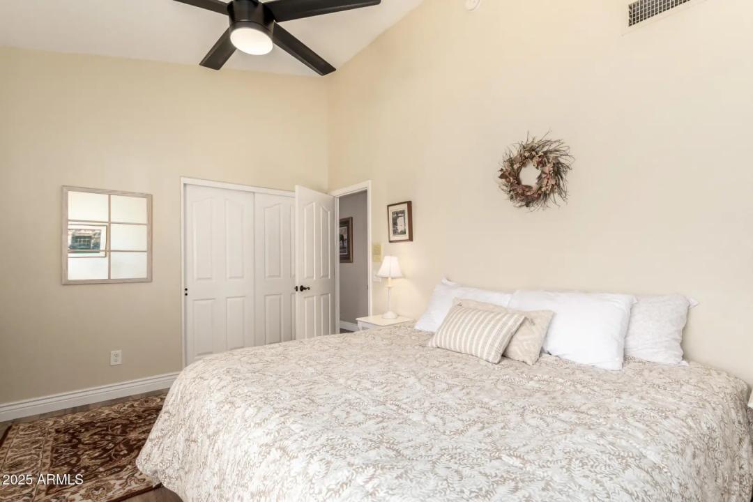 Real Estate Picture 22