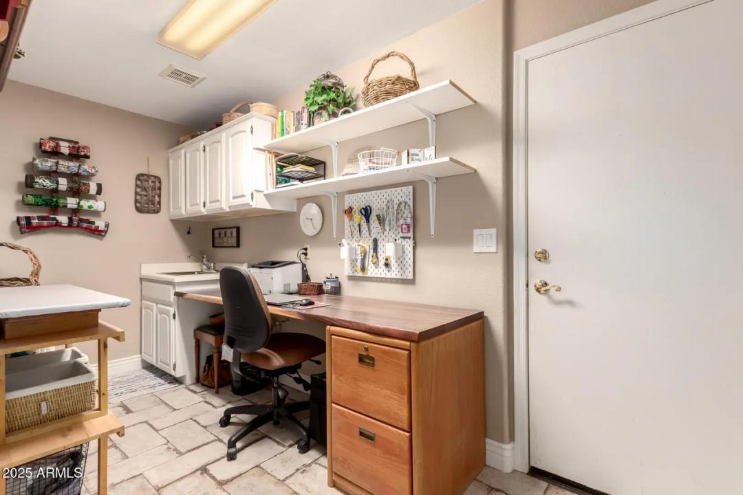 Real Estate Picture 25
