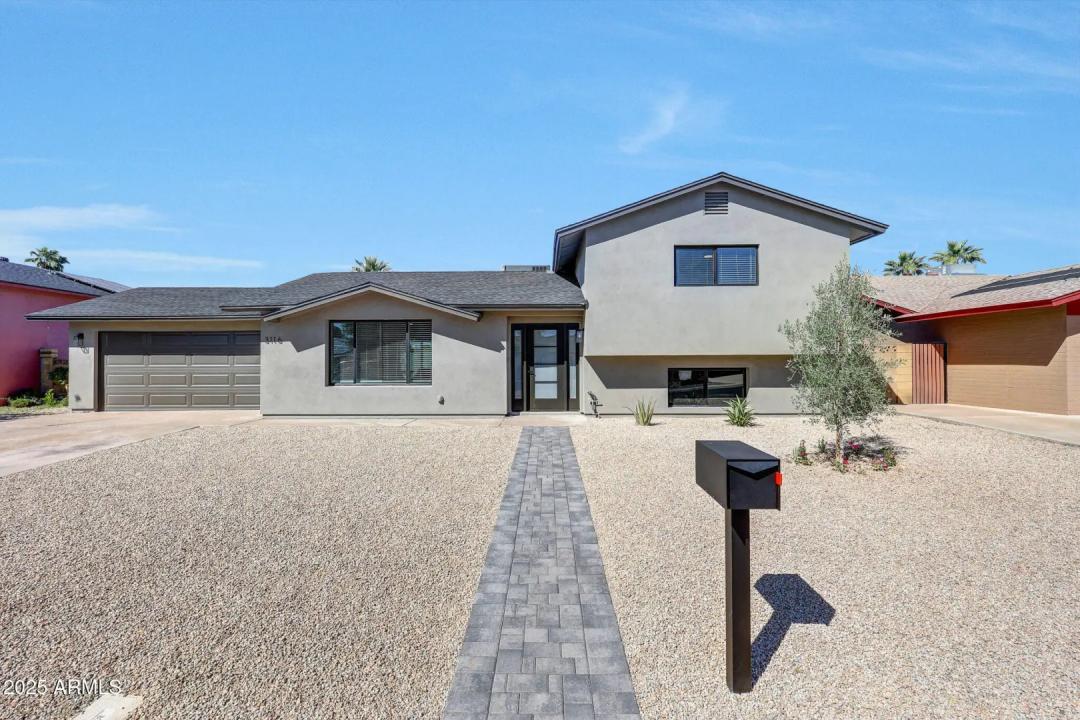 3116 W GELDING Drive Phoenix AZ 85053