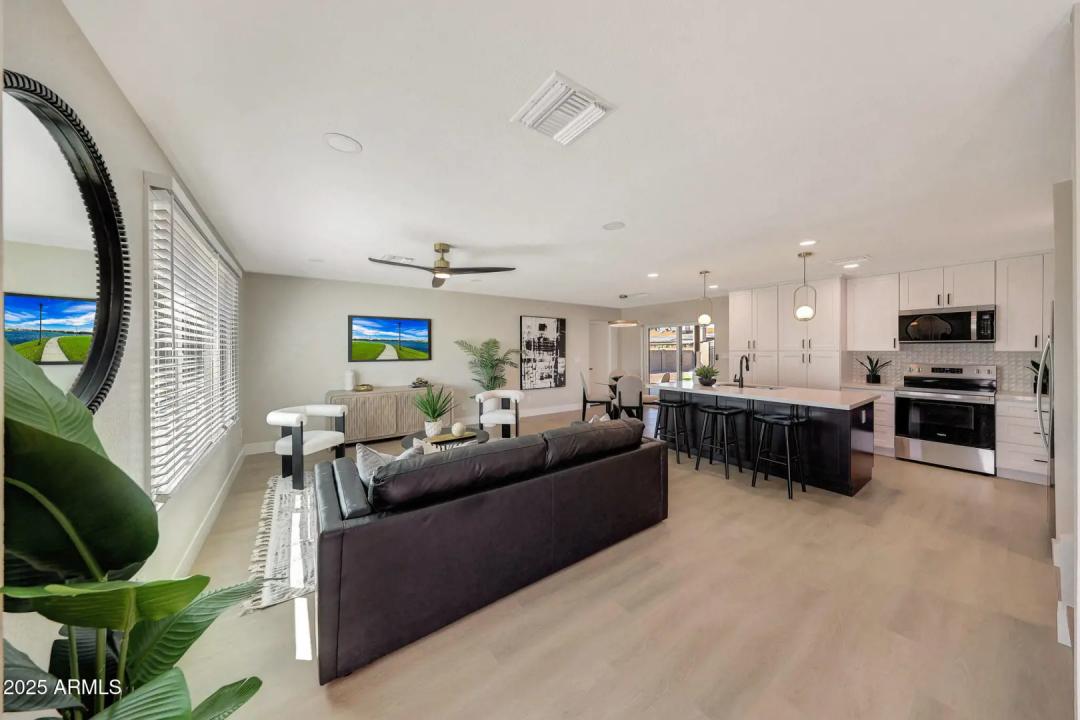 Real Estate Picture 2