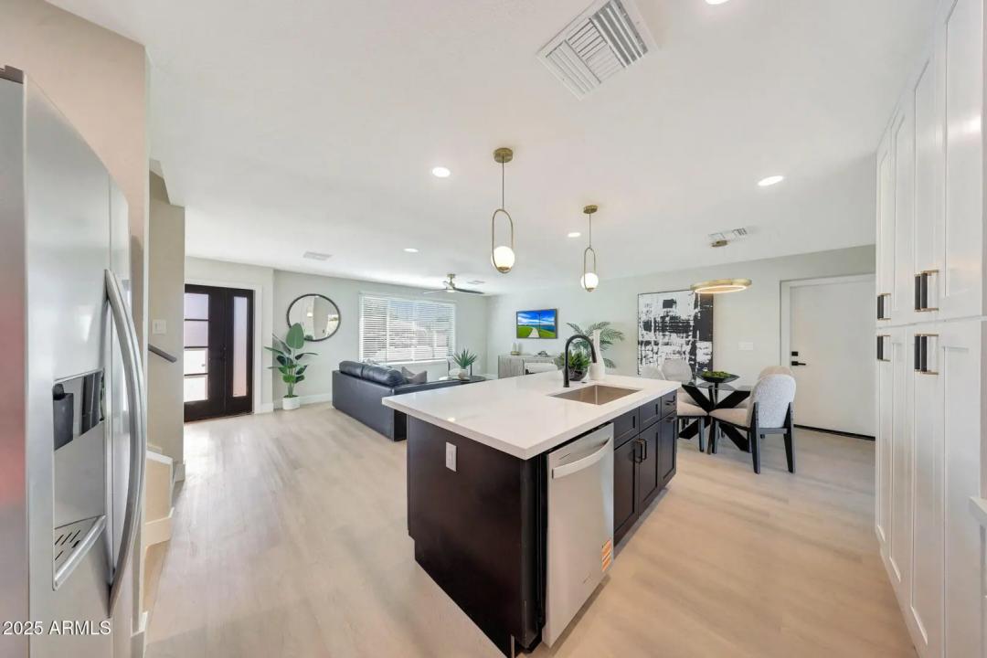 Real Estate Picture 13