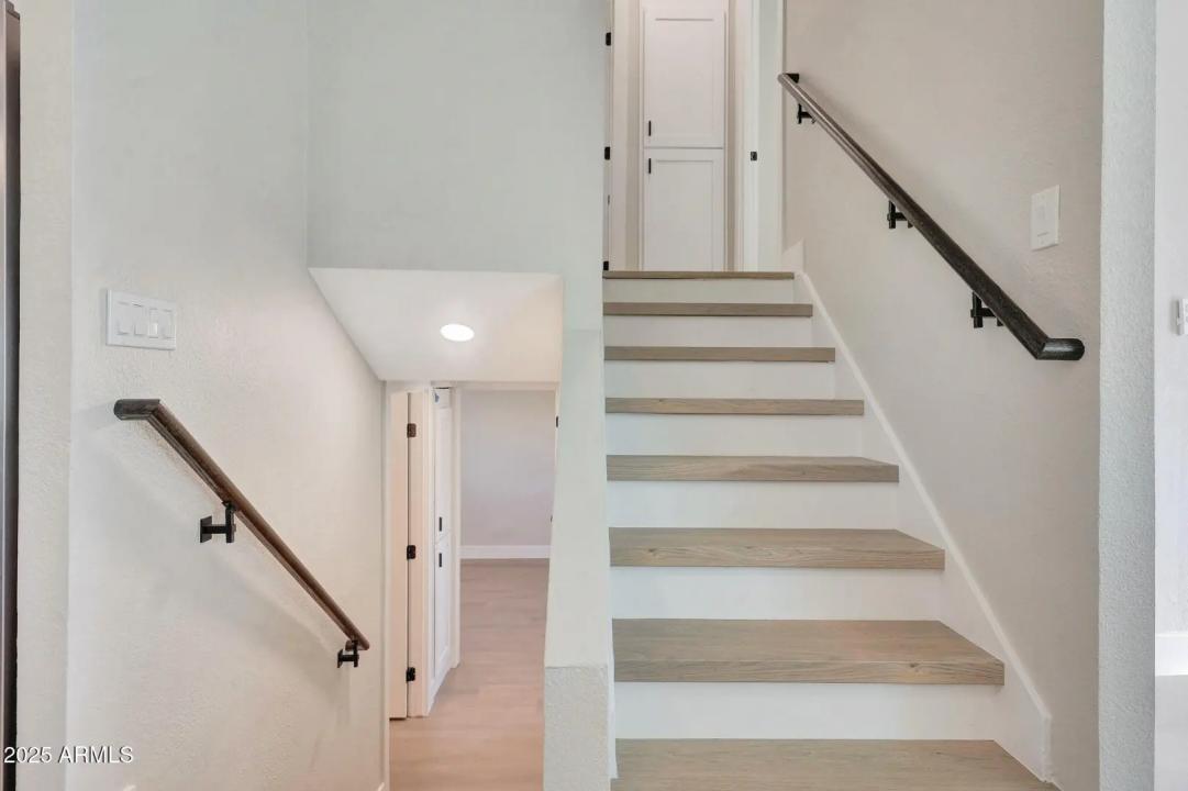 Real Estate Picture 15