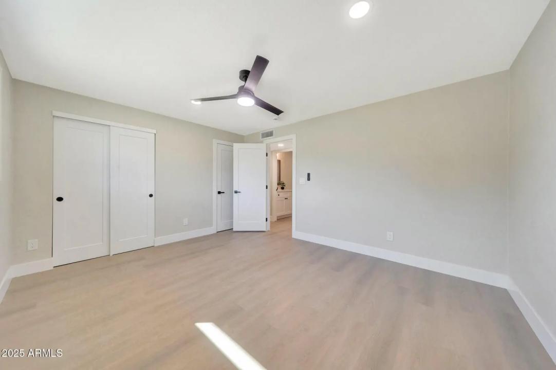 Real Estate Picture 32