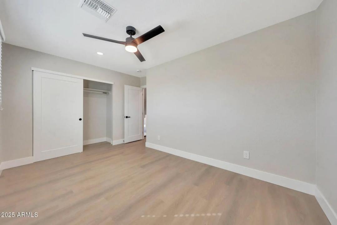 Real Estate Picture 25