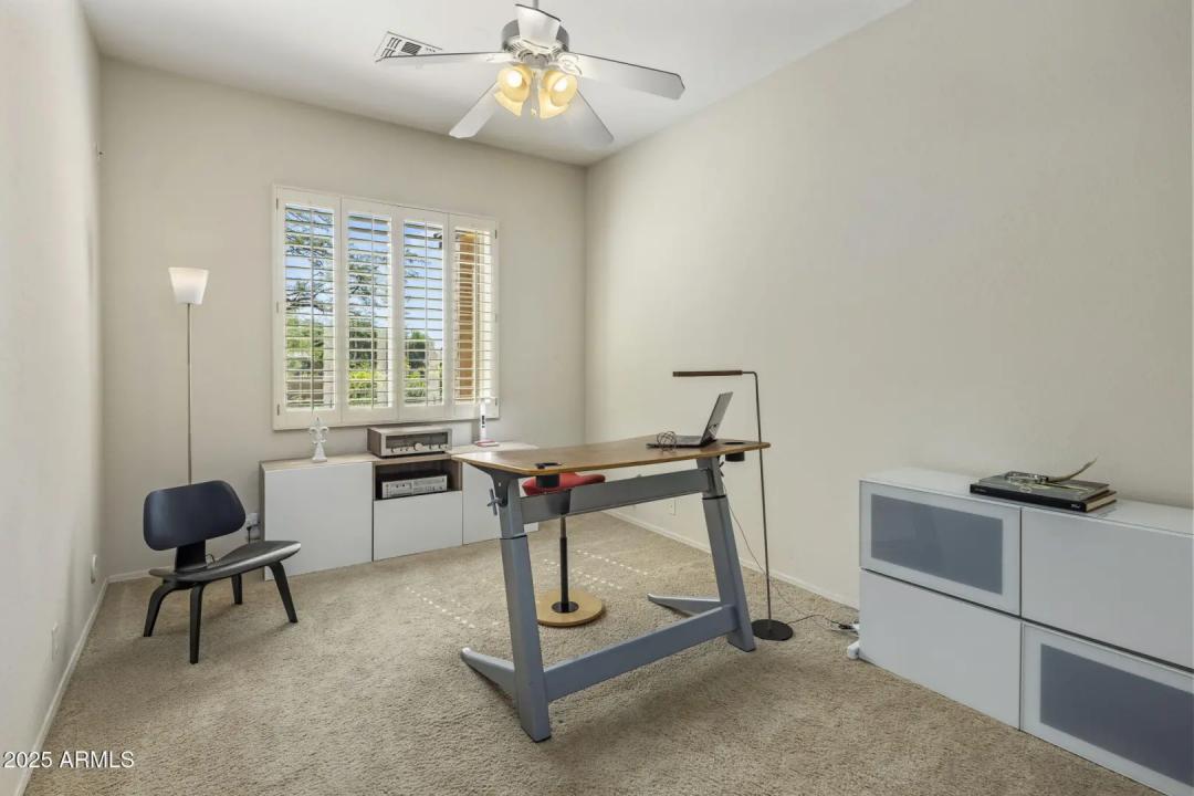 Real Estate Picture 22