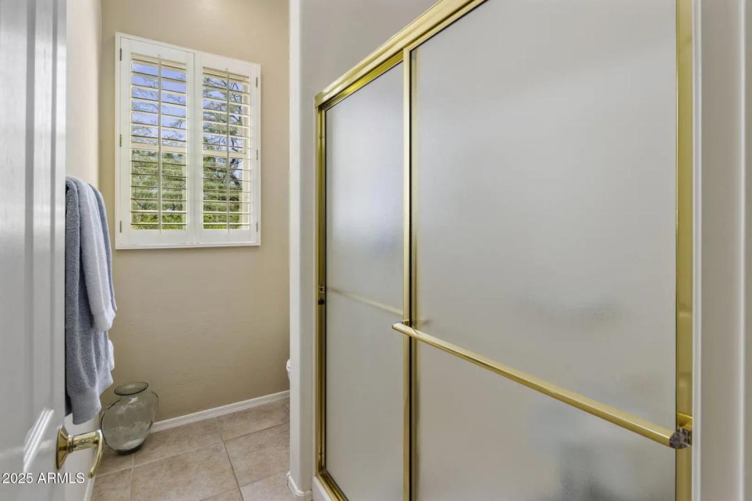 Real Estate Picture 25