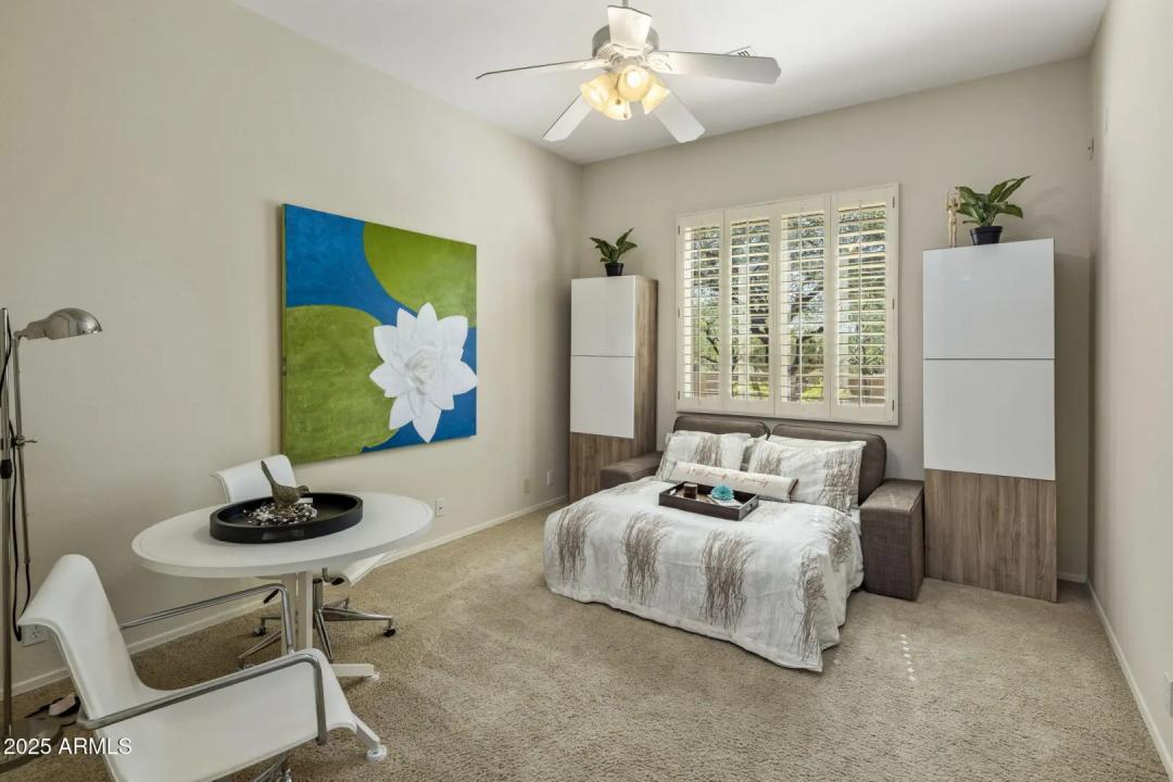 Real Estate Picture 23