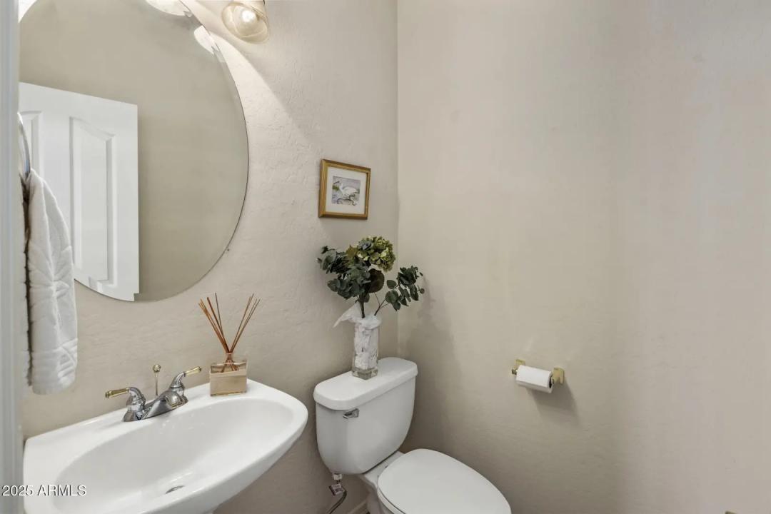 Real Estate Picture 26