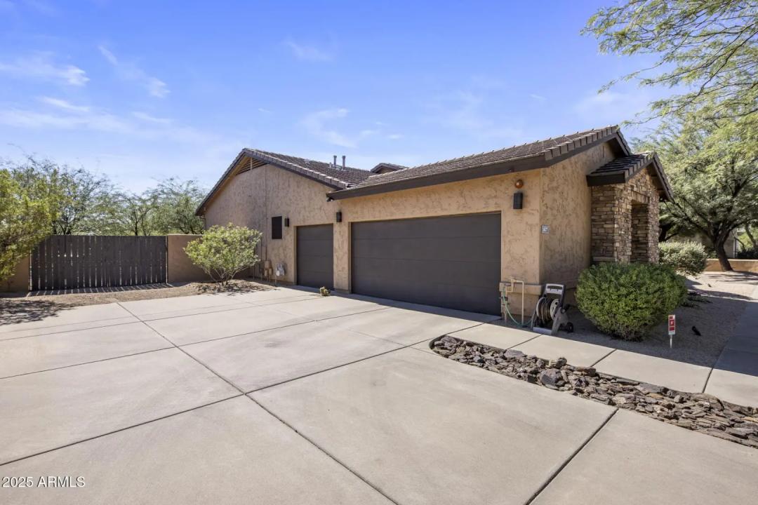 Real Estate Picture 32
