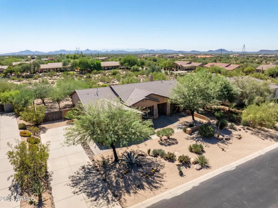 Real Estate Picture 40