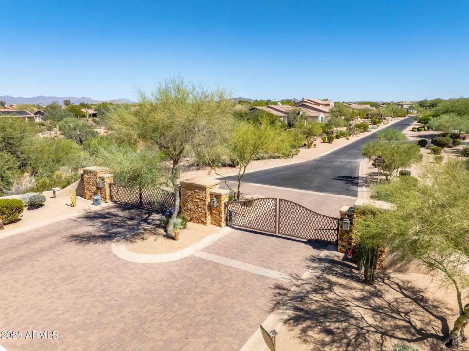 Real Estate Picture 49