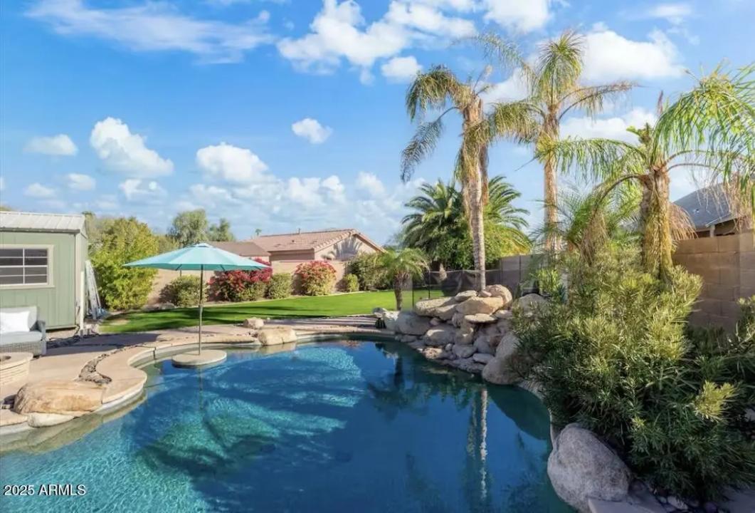 Real Estate Picture 20