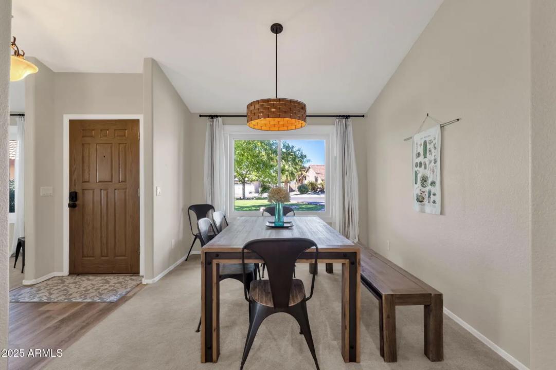 Real Estate Picture 22