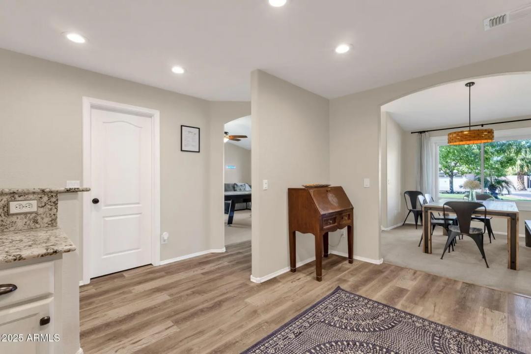 Real Estate Picture 23