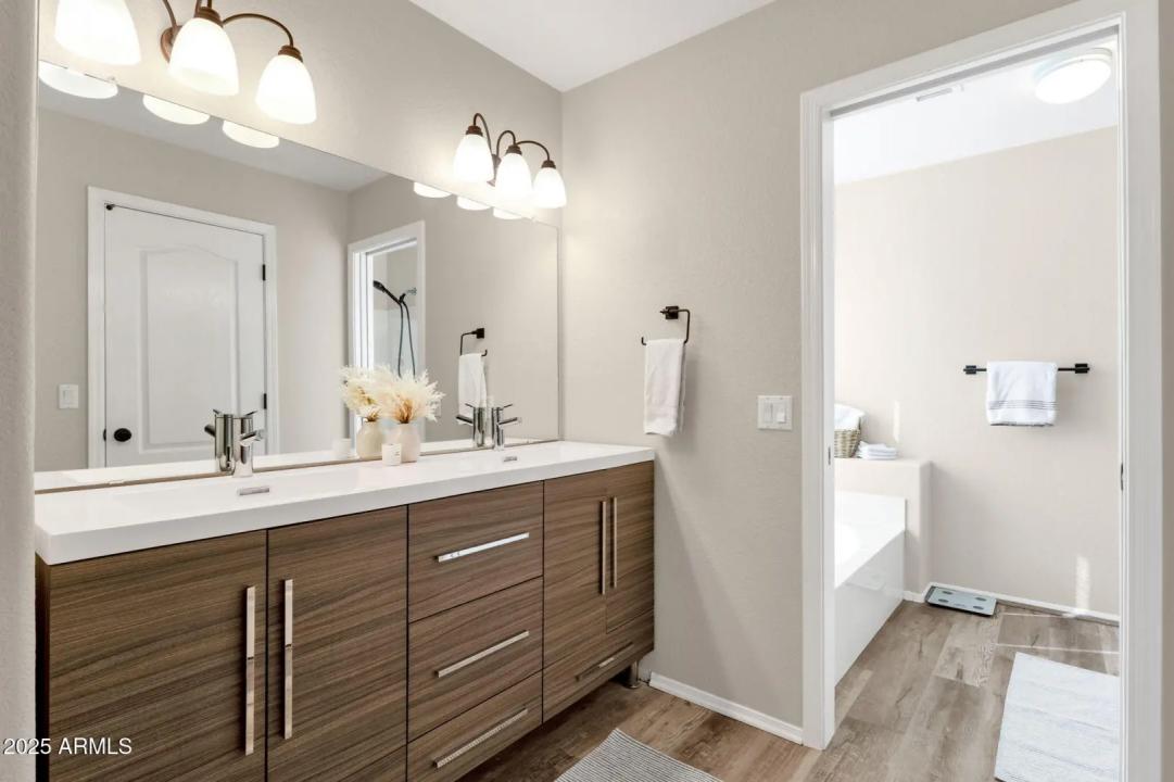 Real Estate Picture 31