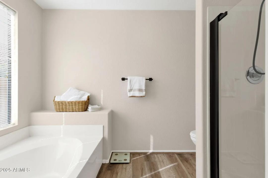 Real Estate Picture 32