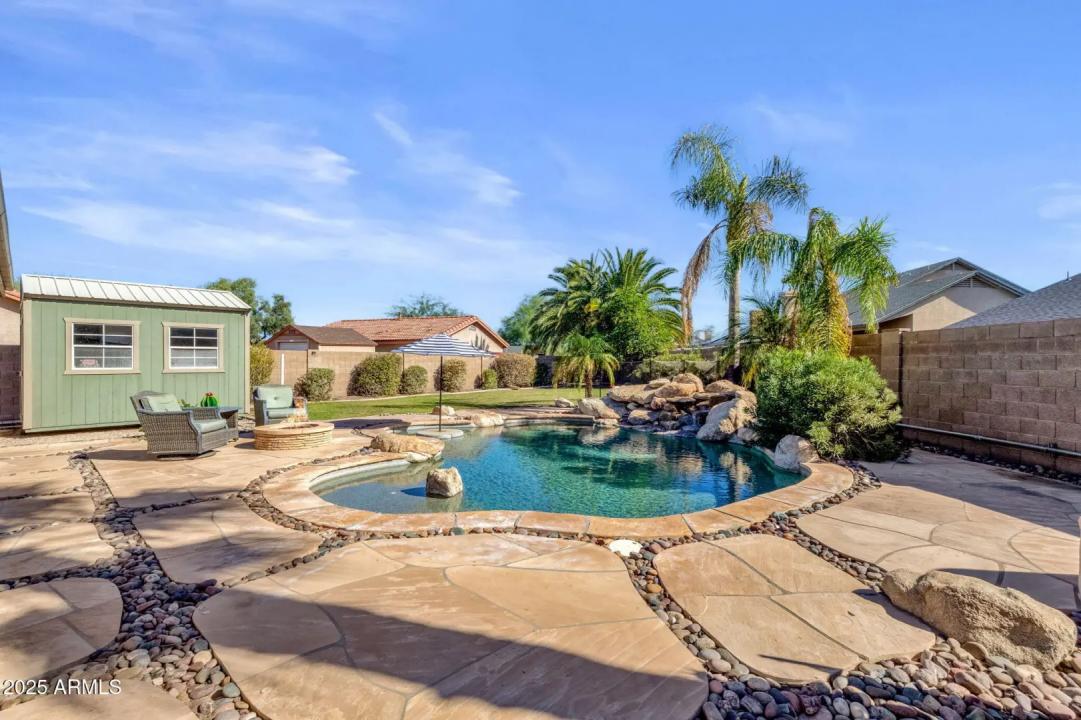 Real Estate Picture 40