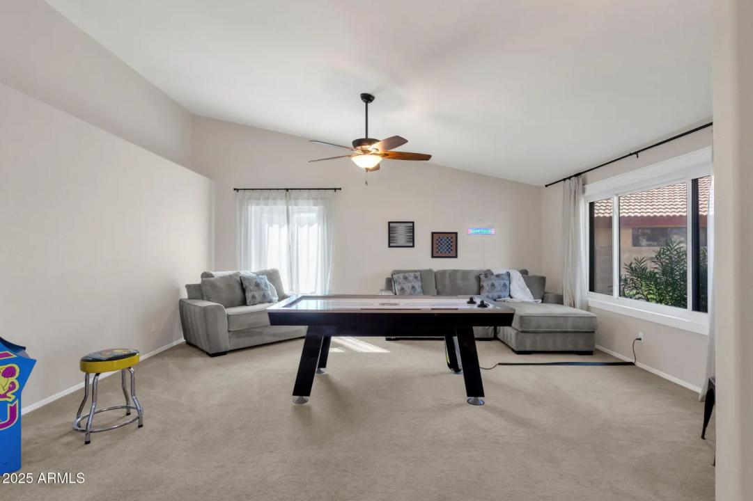 Real Estate Picture 15