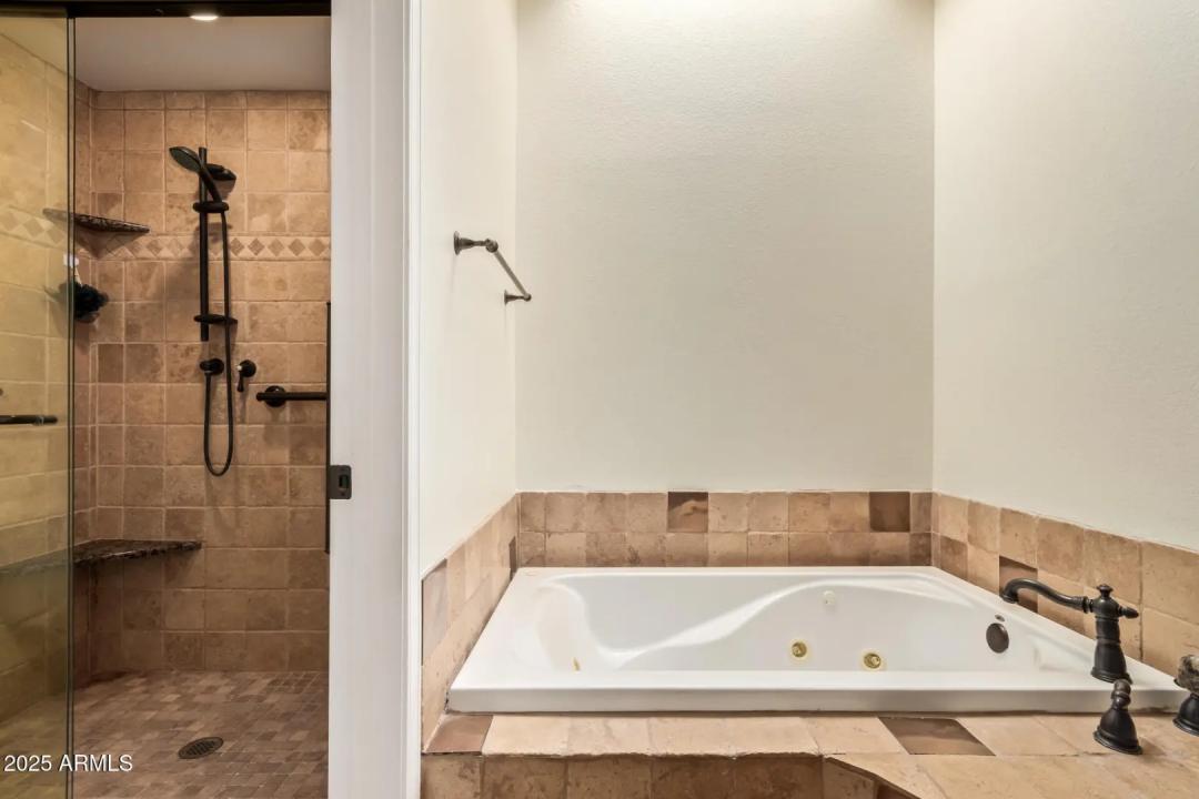 Real Estate Picture 11