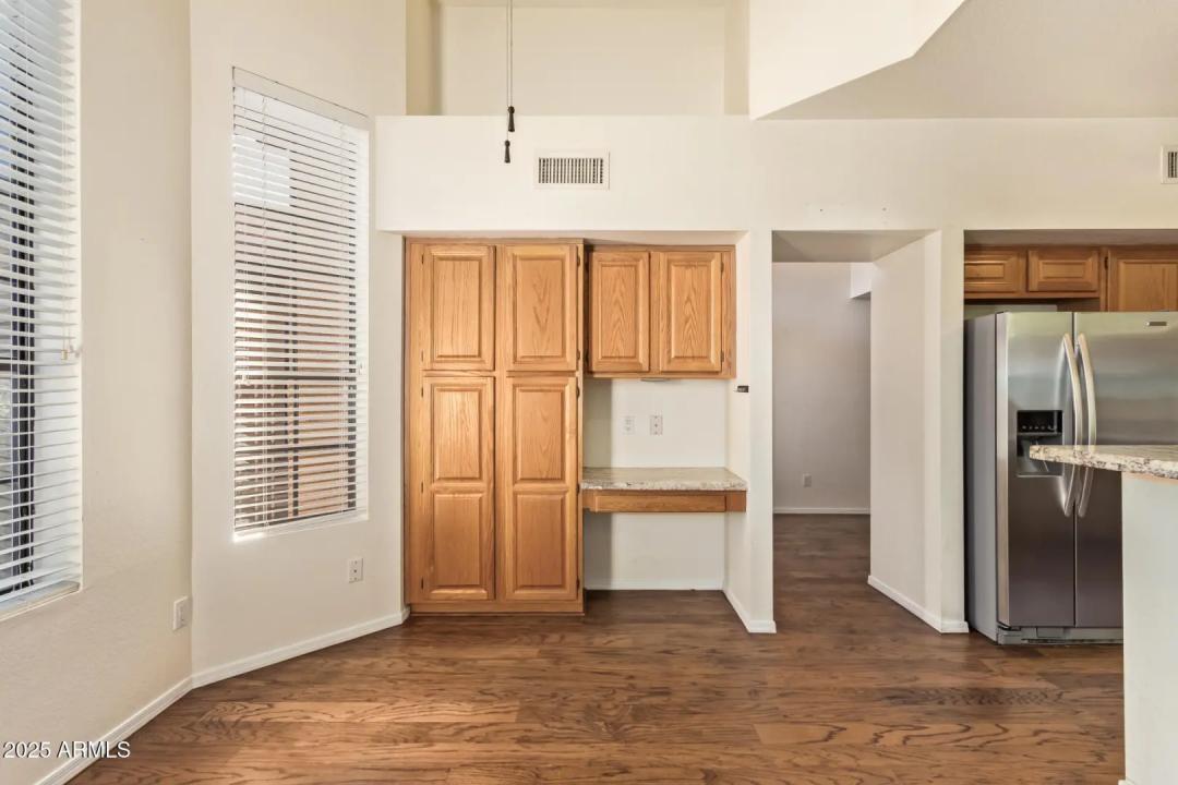 Real Estate Picture 6