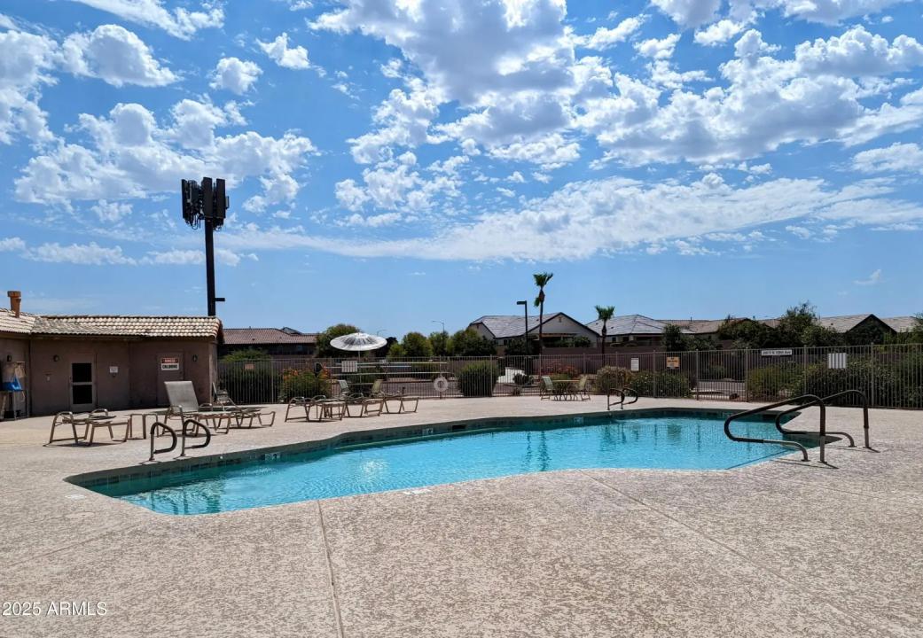 Real Estate Picture 22