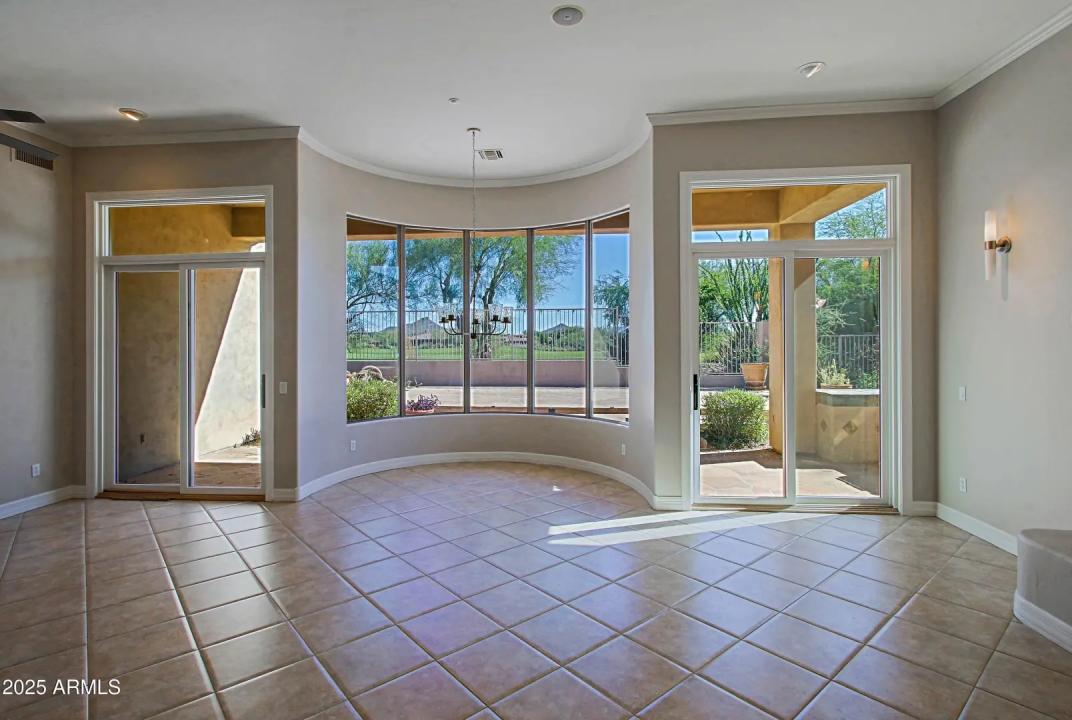 Real Estate Picture 15