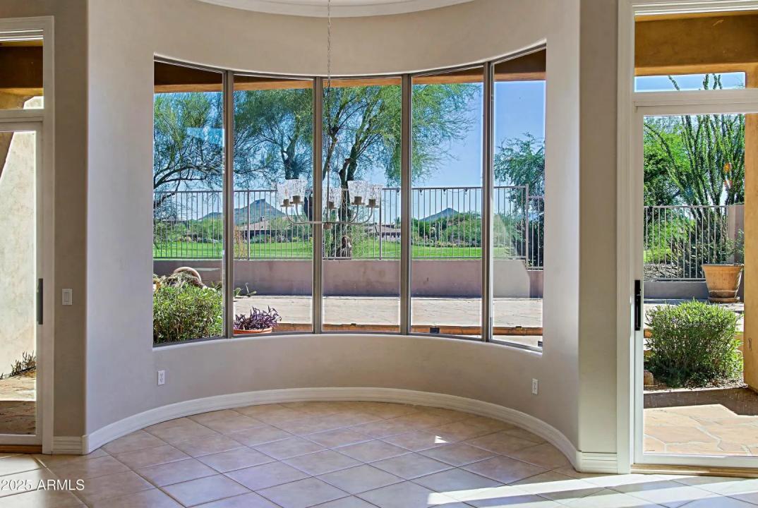 Real Estate Picture 13