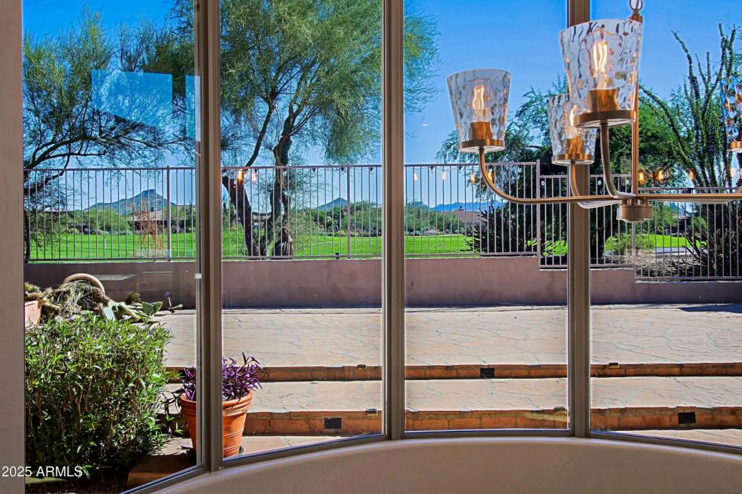 Real Estate Picture 16