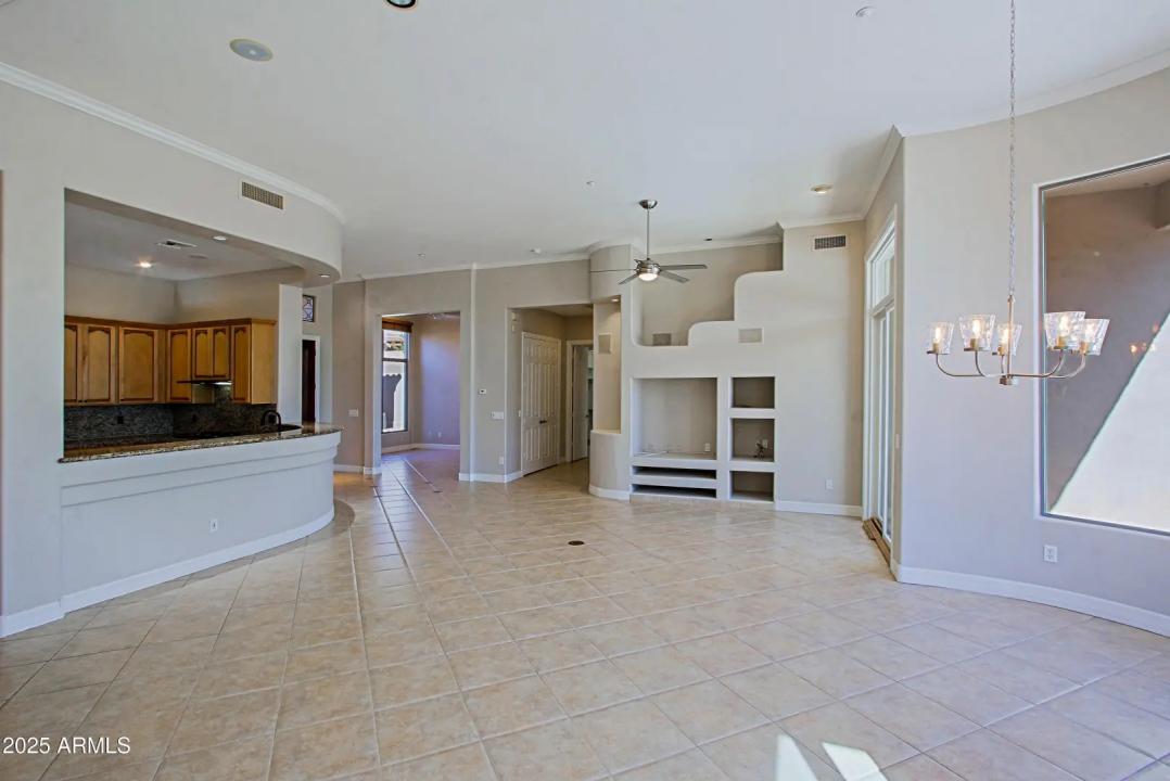 Real Estate Picture 17