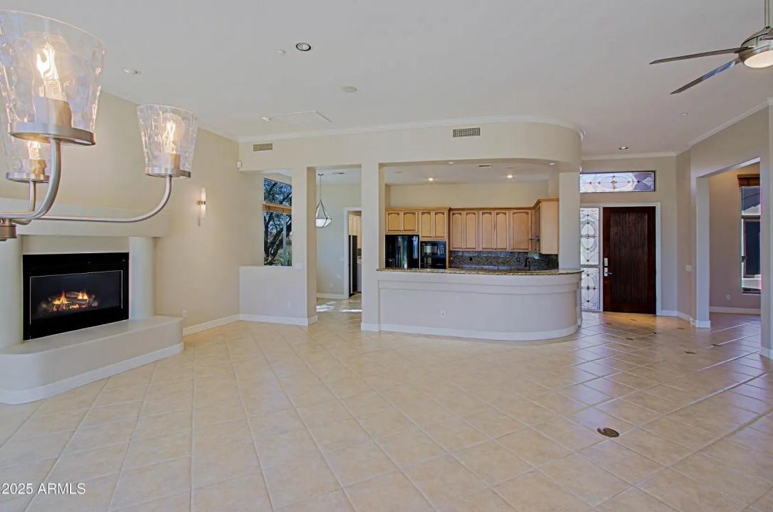 Real Estate Picture 18