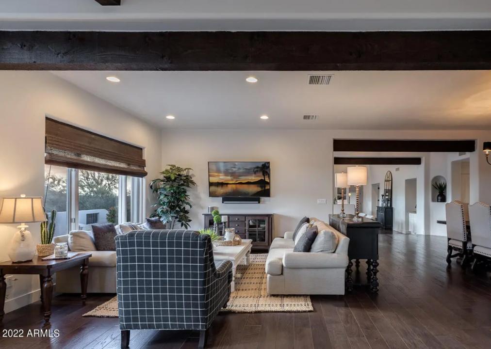 Real Estate Picture 13