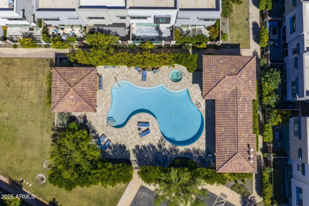 Real Estate Picture 2