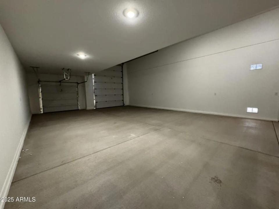 Real Estate Picture 15