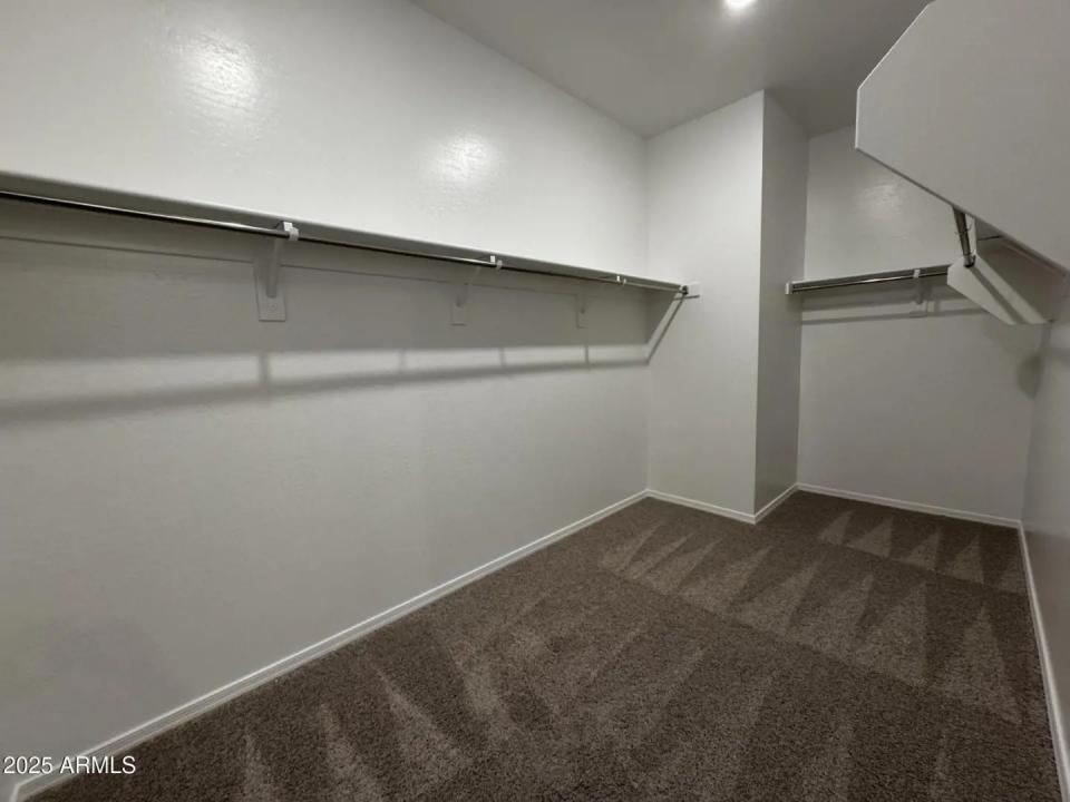 Real Estate Picture 16
