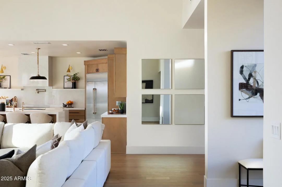 Real Estate Picture 8