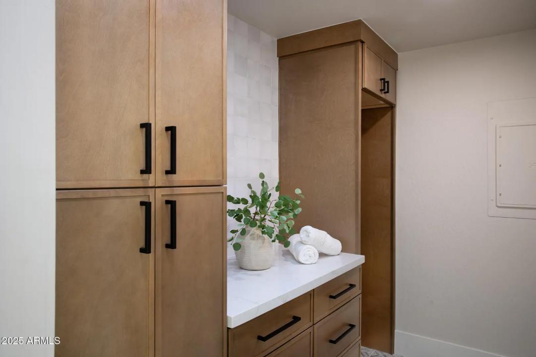 Real Estate Picture 21