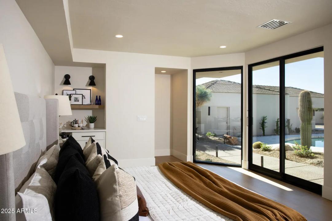 Real Estate Picture 6