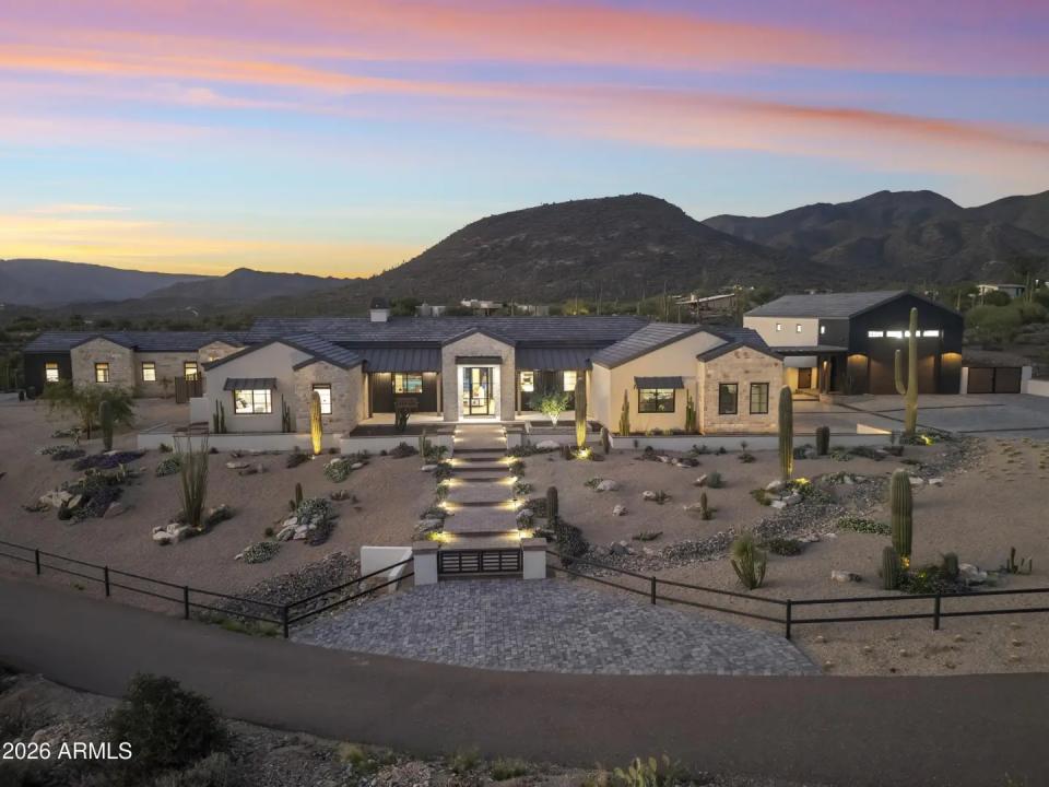 Real Estate Picture 103